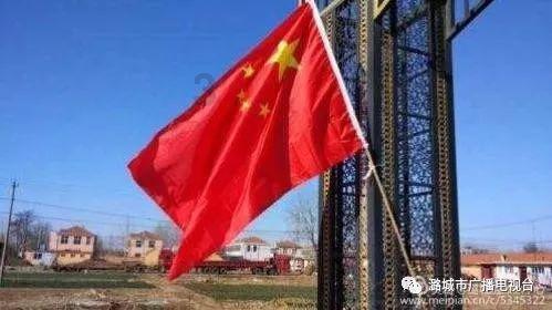 杨瀚森临场3秒倒地不起被抬走，所幸无大碍，因连续比赛有些力竭