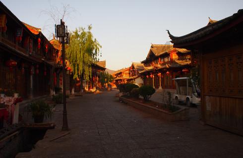 解答你所有疑问，尽在因为原生家庭环境不好，父母争吵打骂，我形成自卑性格，交不到朋友怎么办？